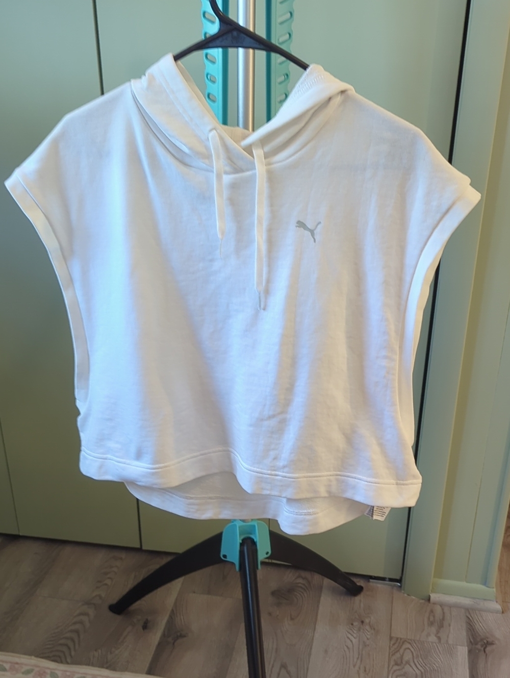 Puma White Sleeveless Hooded Crop Sweatshirt